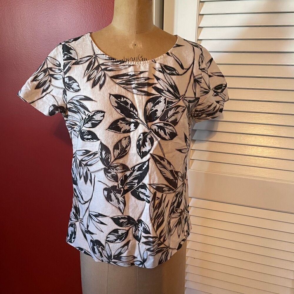 J CREW | cream linen short sleeve floral blouse XS